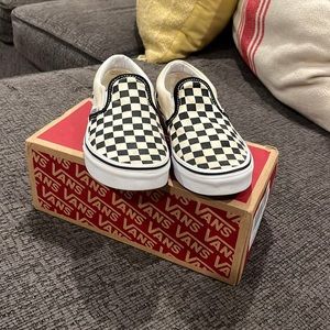 Girls old school checkered vans